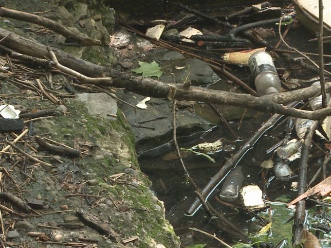 Buffalo finally clears garbage from Scajaquada Creek