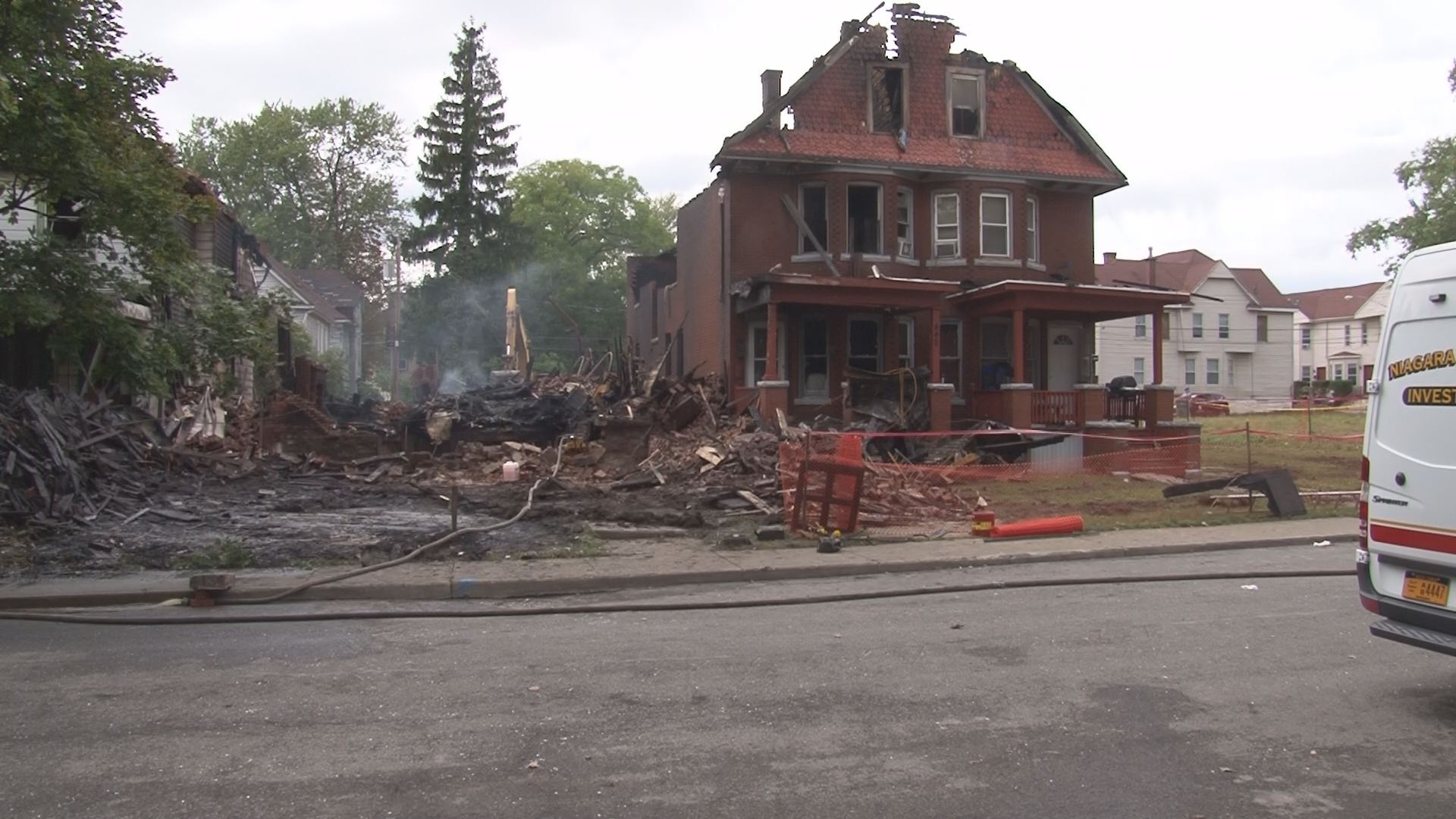 Emergency demo after intense Niagara Falls fire