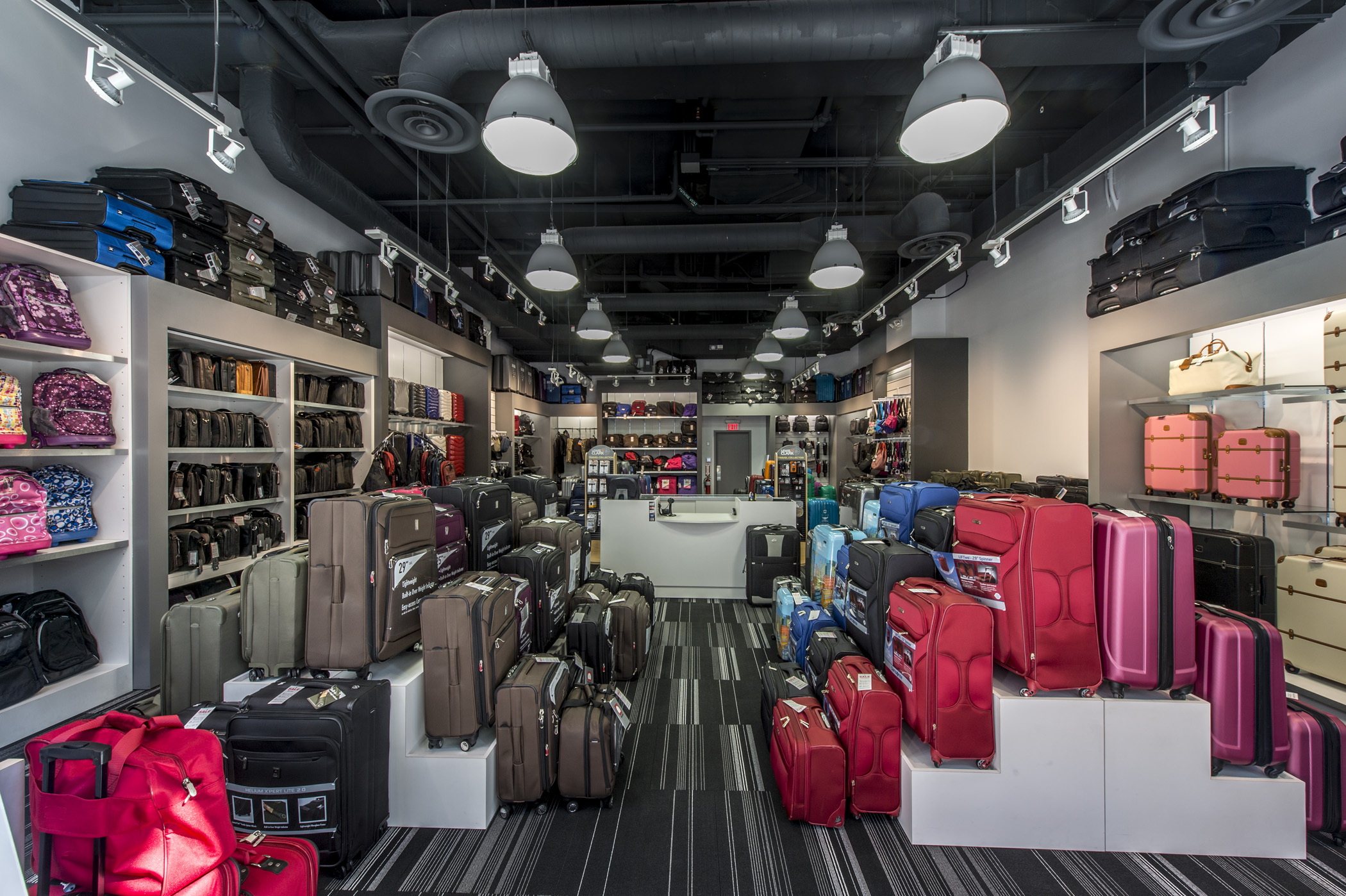 luggage factory outlet near me