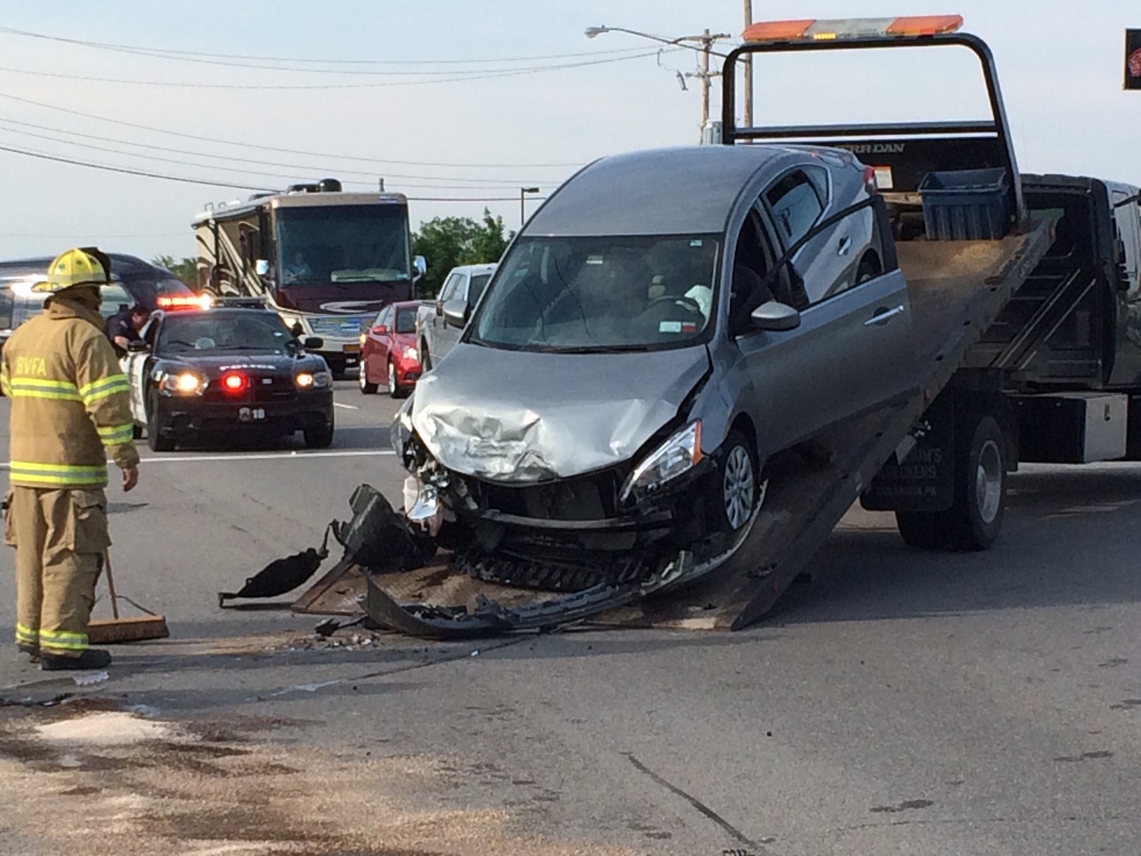 Three hurt in Lancaster accident