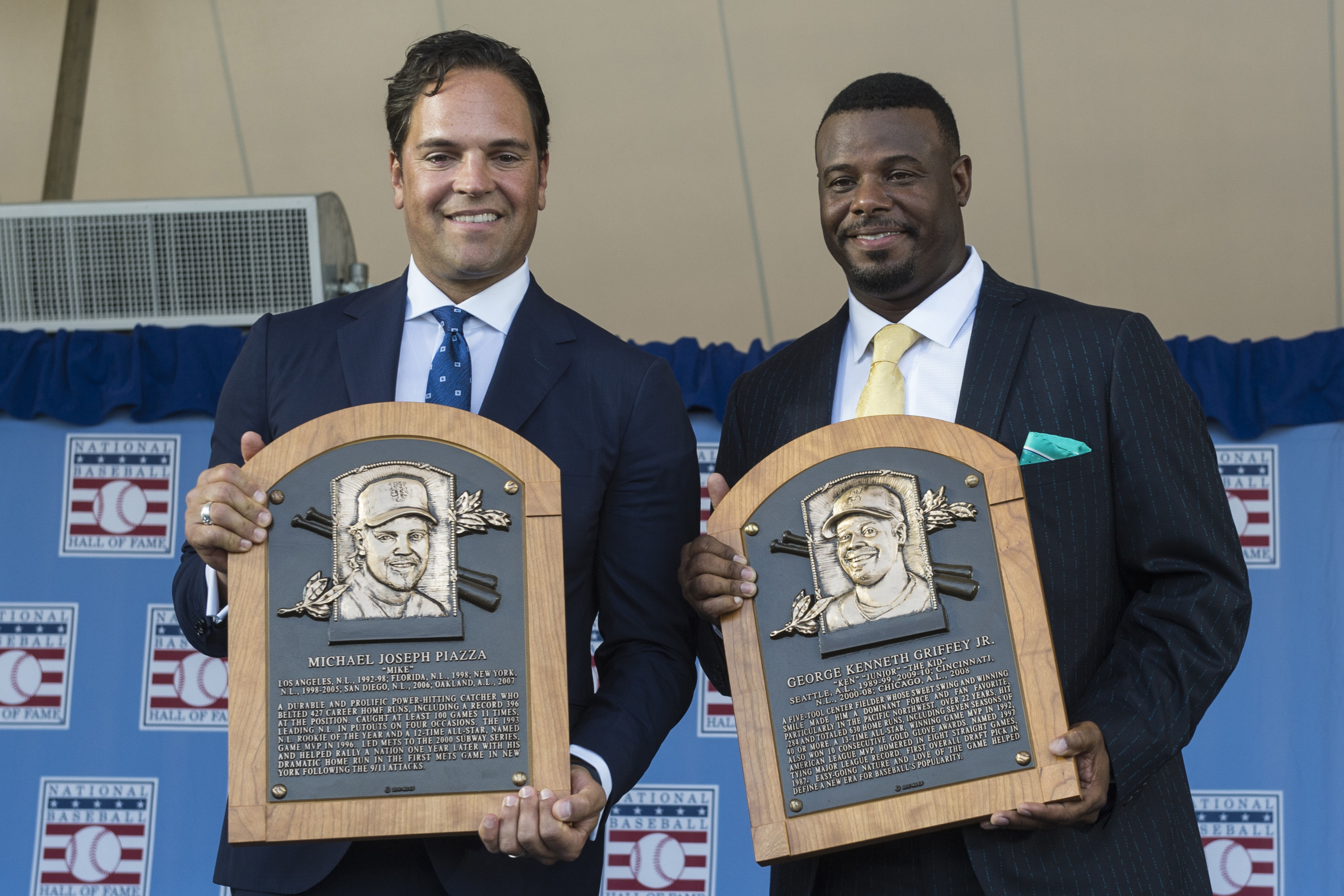 Griffey Jr, Piazza Inducted Into Hall of Fame | wgrz.com