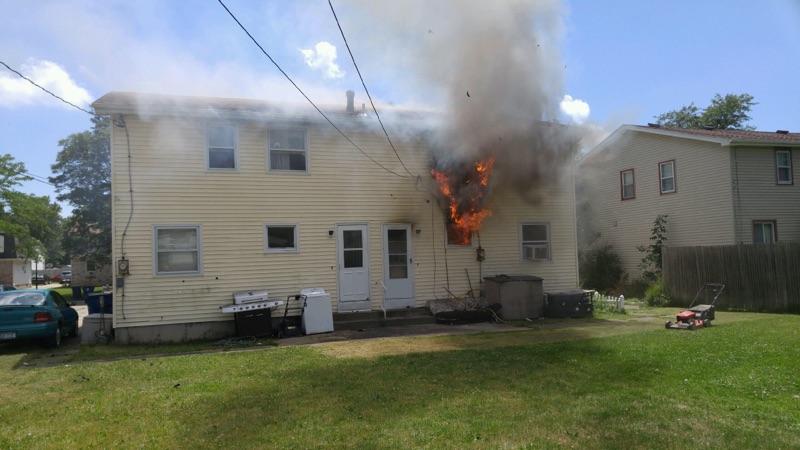 Kitchen fire engulfs Amherst home - WGRZ-TV