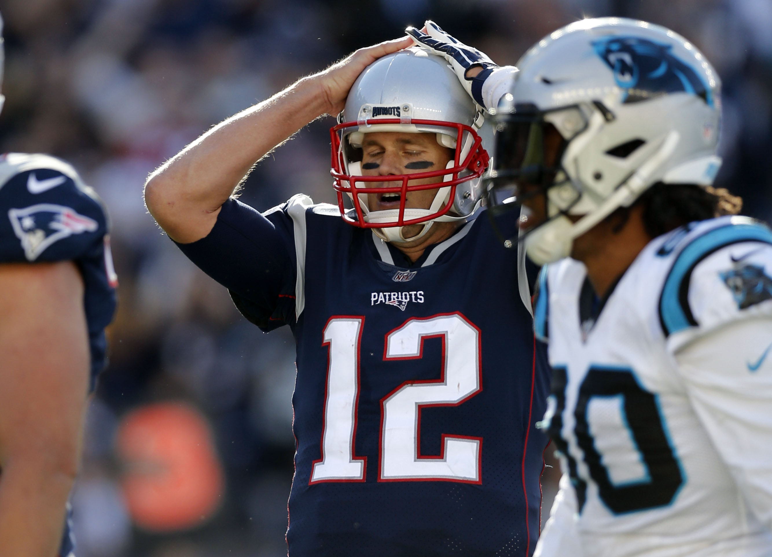 Patriots lose on final-play field goal, 33-30, to Panthers