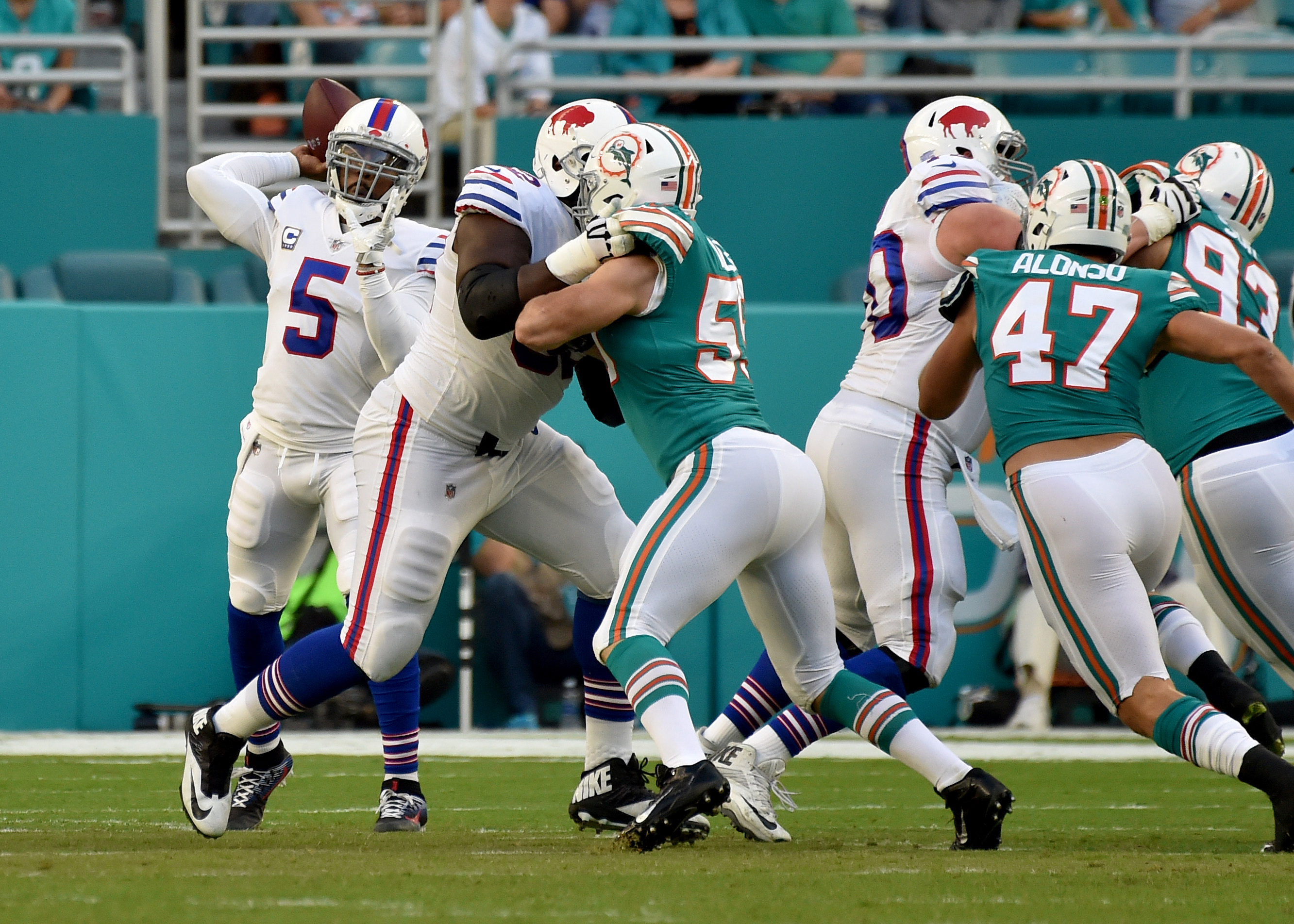 Buffalo Bills beat Miami Dolphins in 2017 home finale with playoff